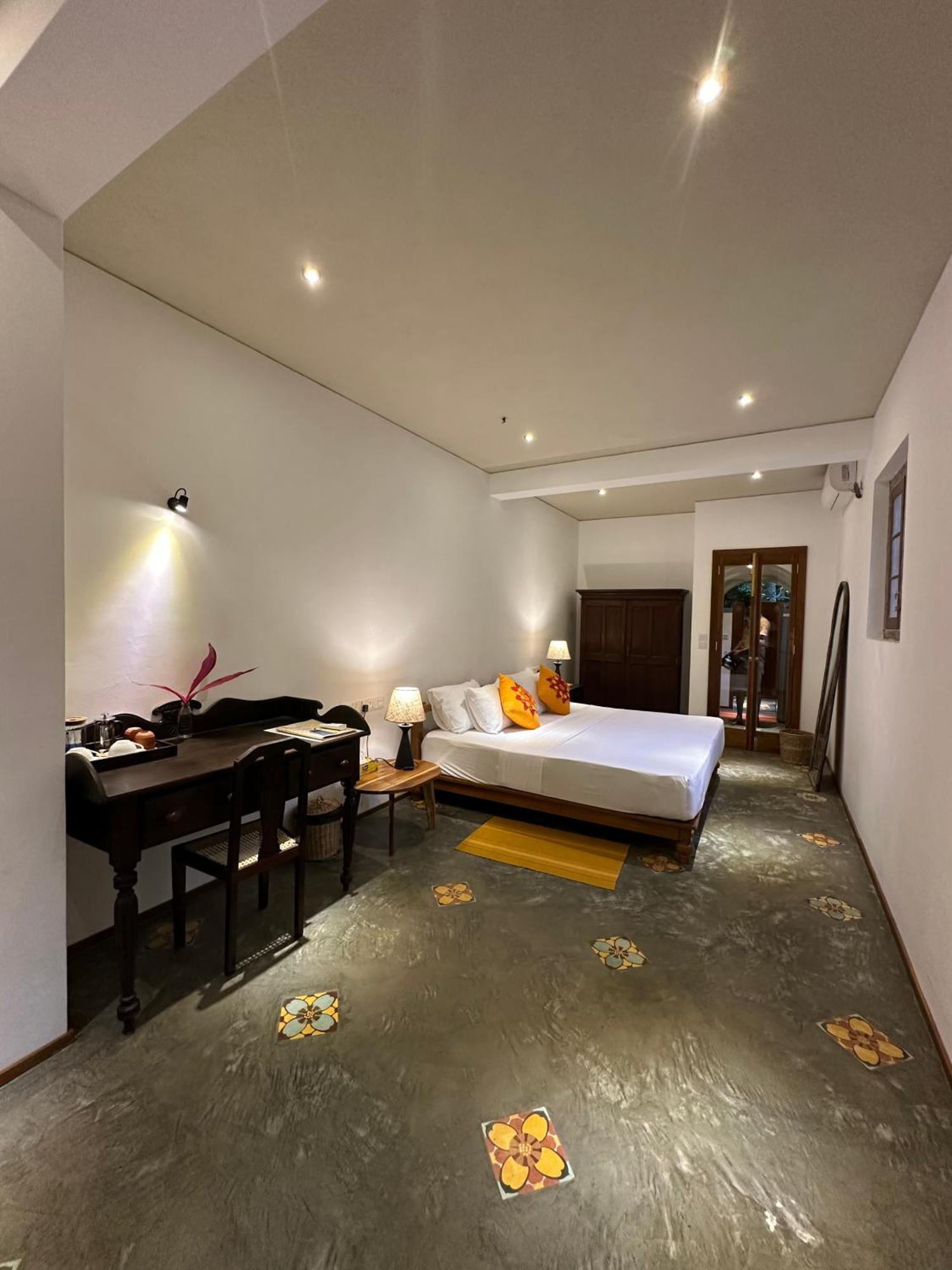 Dunes Bed & Breakfast 3*